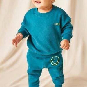 TODDLER TWO-PIECE SMILE SWEATSUIT IN SIZE 18-24M